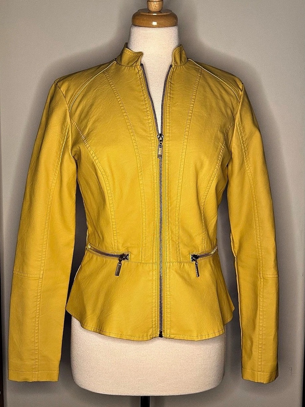 BACCINI Faux Leather Yellow Zip Front Jacket Size Small